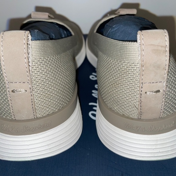 Wolf and Sheperd Slip on Softknit Loafer Stone/White Mens Size 10 Womens Size 12 - Picture 5 of 7